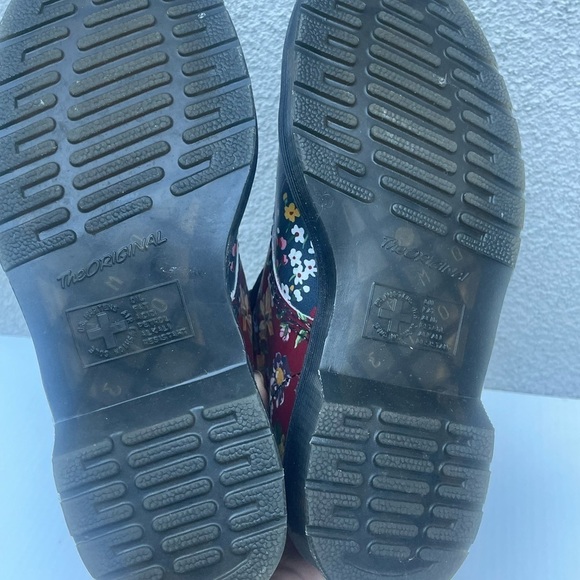 Dr. Martens 1460 Pascal Floral Clash Backhand Lace Up Combat Boots - Picture 4 of 11